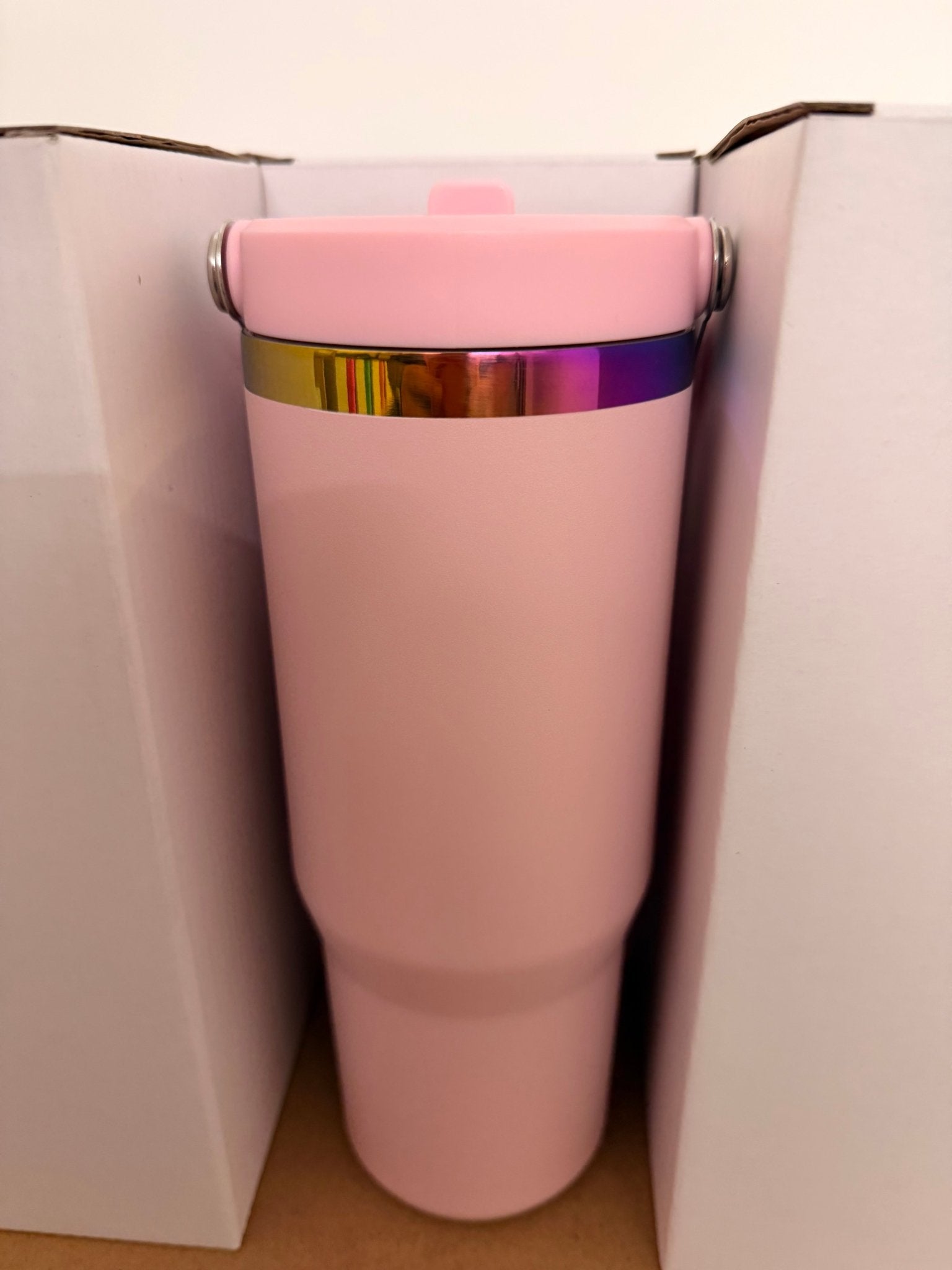 30oz (900ml) Iridescent Tumbler (Flip straw with handle on top) – custom engraved gift by Kiwi Creations