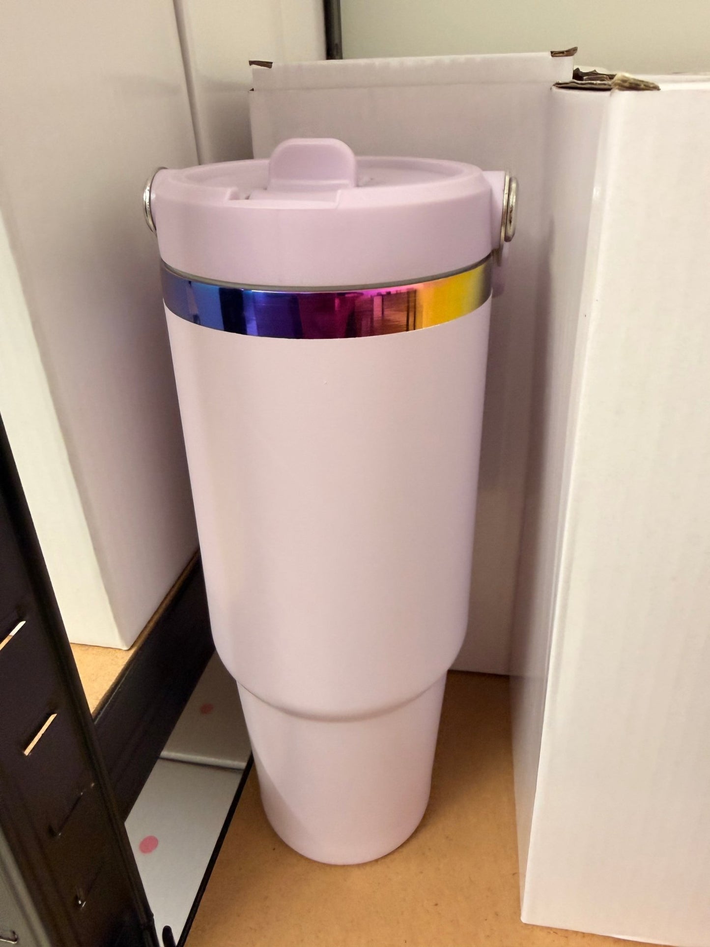 30oz (900ml) Iridescent Tumbler (Flip straw with handle on top) – custom engraved gift by Kiwi Creations