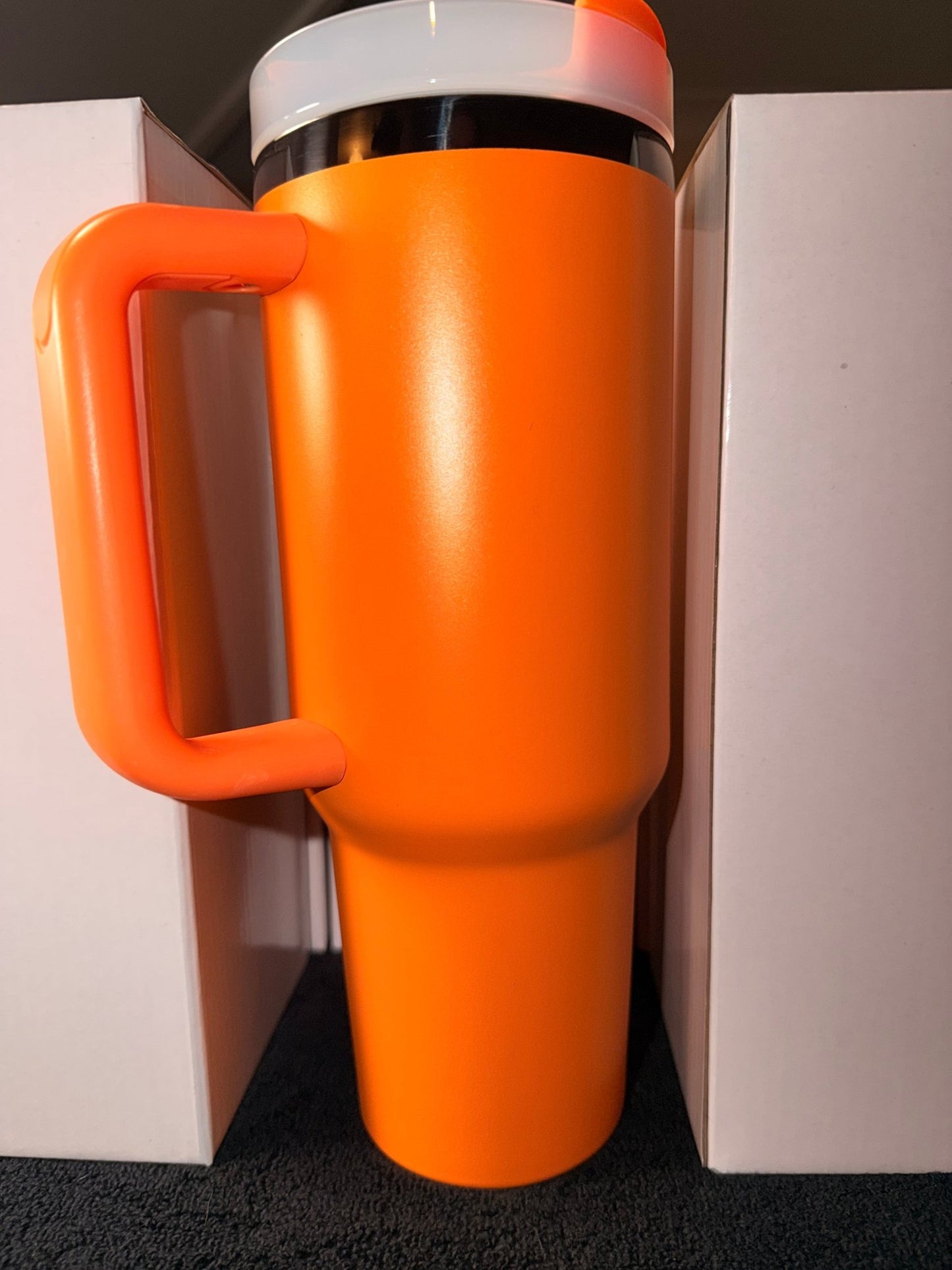 40oz (1200ml) Black Stainless (Removable straw with side handle) – custom engraved gift by Kiwi Creations