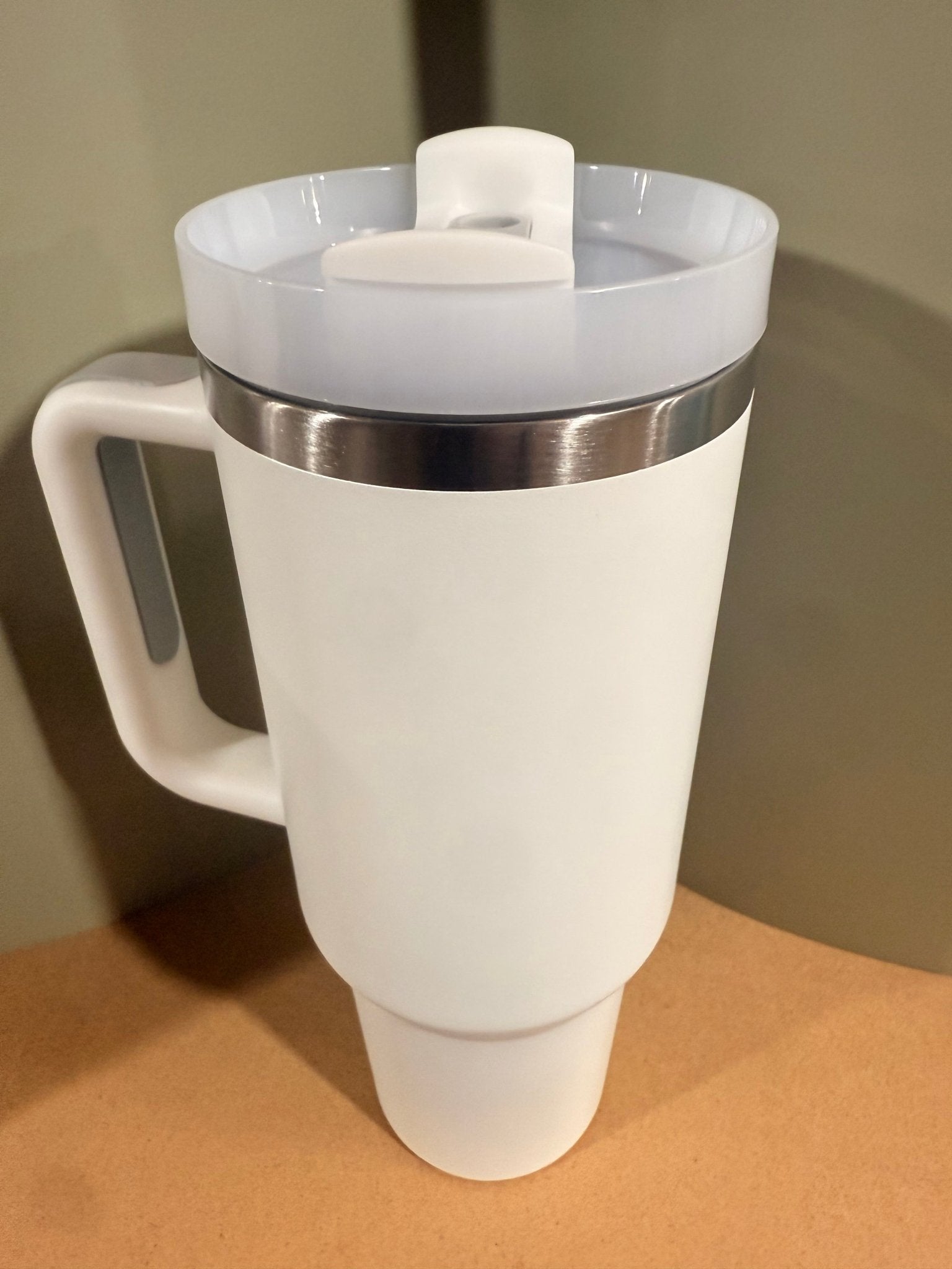 40oz (1200ml) Stainless Steel (Removable straw with side handle) Core – custom engraved gift by Kiwi Creations