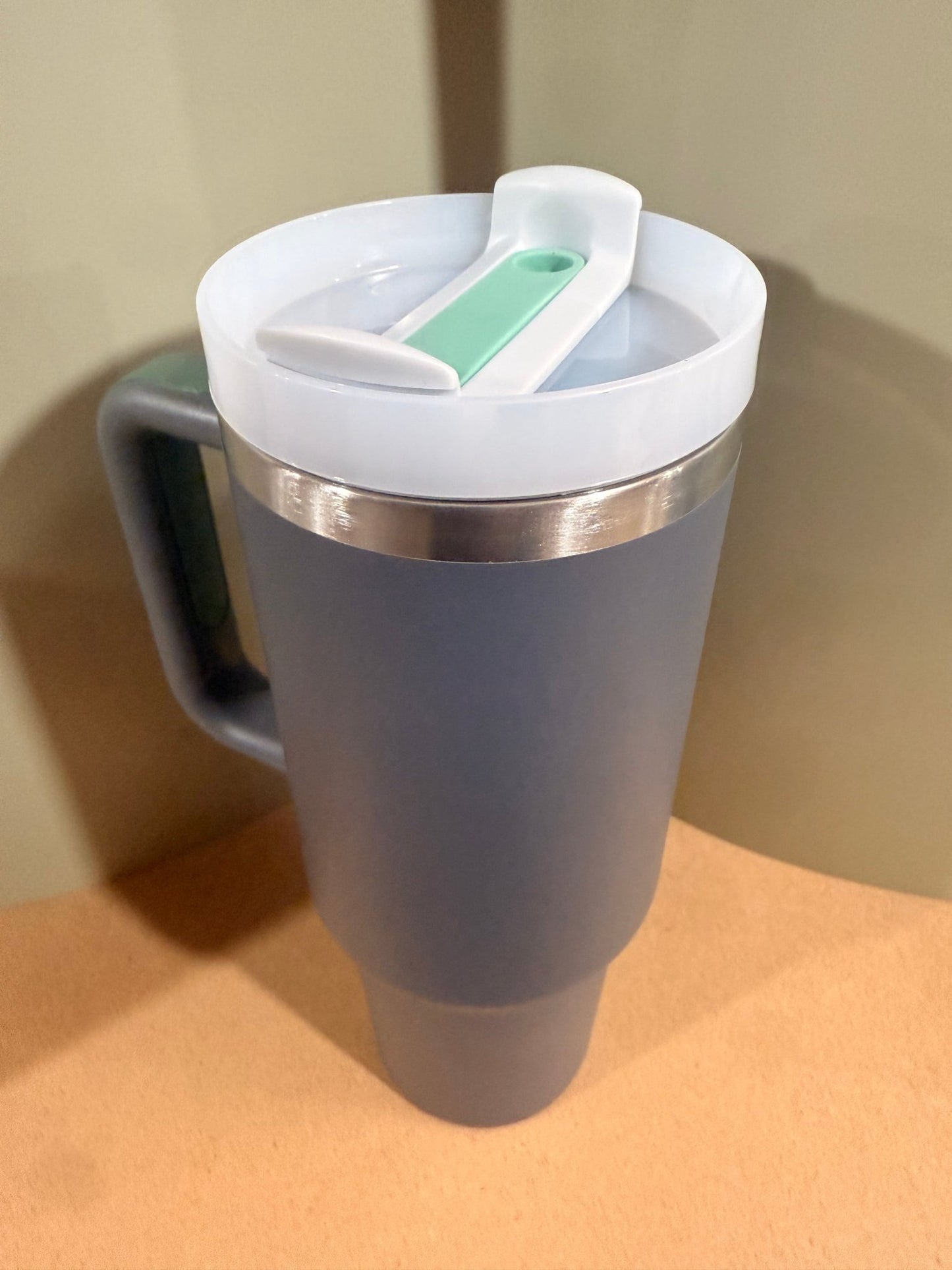 40oz (1200ml) Stainless Steel (Removable straw with side handle) Core – custom engraved gift by Kiwi Creations