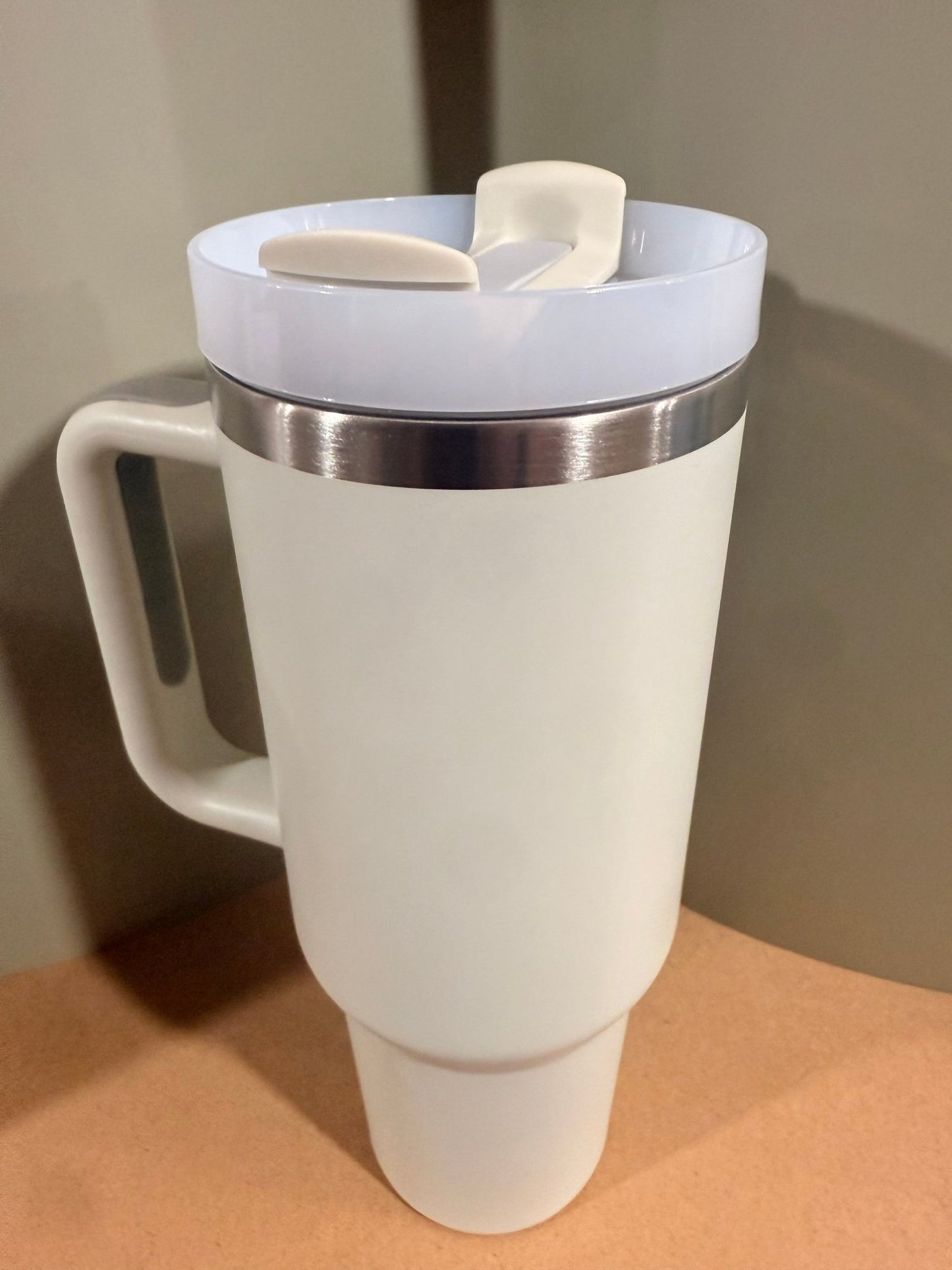 40oz (1200ml) Stainless Steel (Removable straw with side handle) Core – custom engraved gift by Kiwi Creations