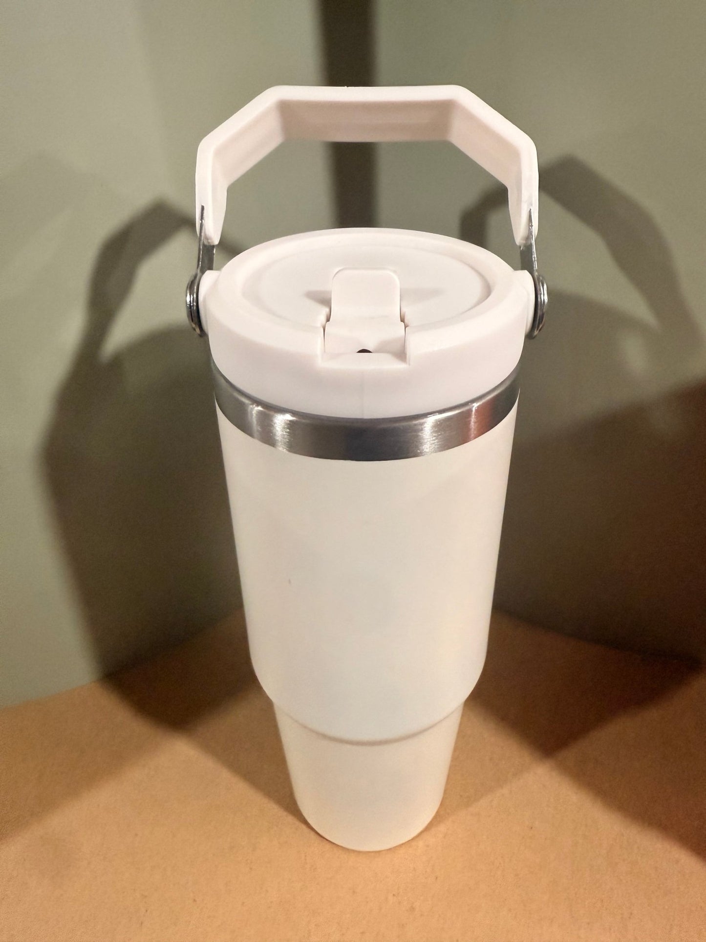 30oz (900ml) Nitro Stainless Steel Tumbler (Flip straw with handle on top) – custom engraved gift by Kiwi Creations